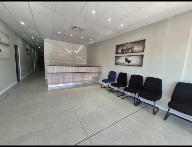 26M² OFFICE TO LET IN WYNBERG